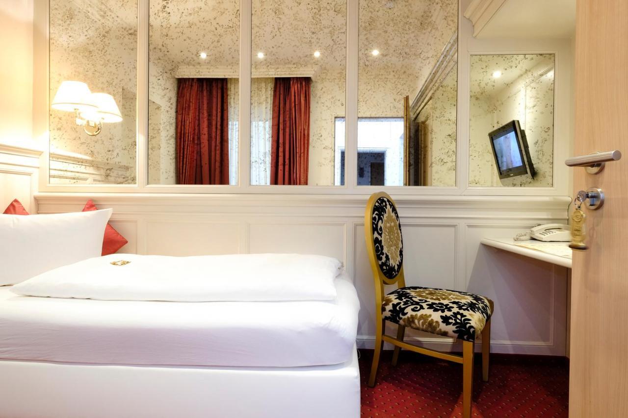 Hotel Post Burghausen Esterno foto