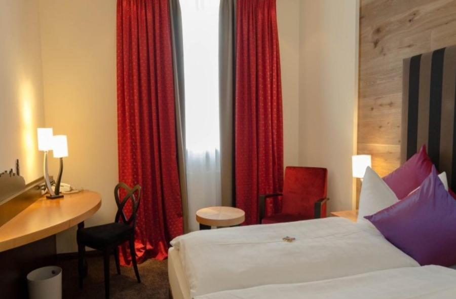 Hotel Post Burghausen Esterno foto